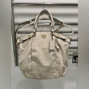 Coach white/cream leather bag